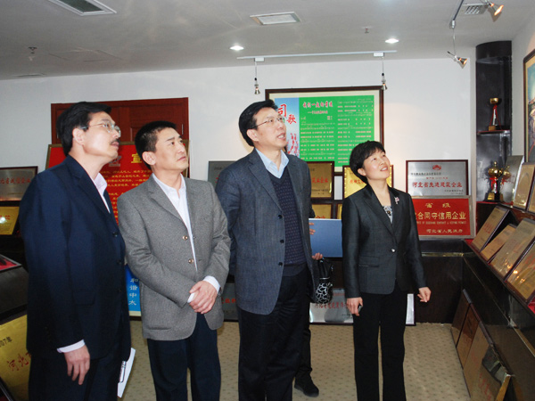 ʡ����(li��n)����ϯ���l(w��i)�A���켯�F