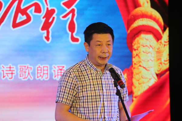 �����L(zh��ng)�� �����̡�ӭ��һ•�o(j��)���L(zh��ng)����������80����Ԋ(sh��)�����b��(hu��)����̫��B�e��